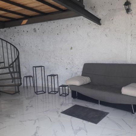 Вилла Cueva Rural " Old London " With Jacuzzi And Swimming Pool Санта-Крус-де-Тенерифе Экстерьер фото