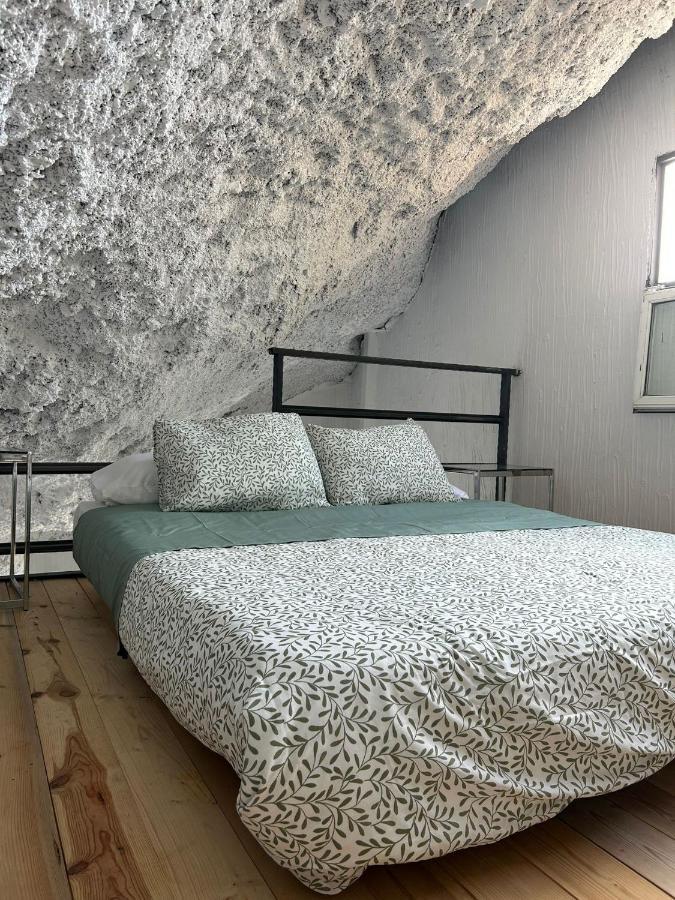 Вилла Cueva Rural " Old London " With Jacuzzi And Swimming Pool Санта-Крус-де-Тенерифе Экстерьер фото